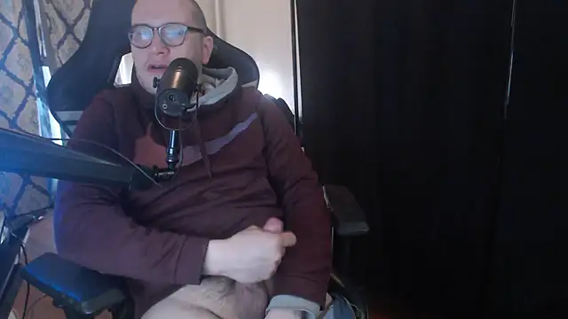 chicostick413 online show from March 30, 2026, 12:28 pm