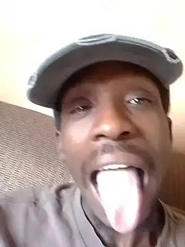 Snapshot of Eugenemtsiri chatting on April 11, 2026, 11:36 am Eugenemtsiri online show from April 11, 2026, 11:36 am