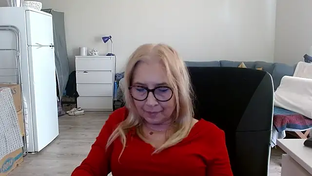 Snapshot of sofia_xkiss chatting on March 21, 2025, 7:44 am sofia xkiss online show from March 21, 2025, 7:44 am