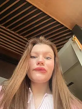 Snapshot of justmila chatting on January 13, 2025, 10:47 am justmila online show from January 13, 2025, 10:47 am