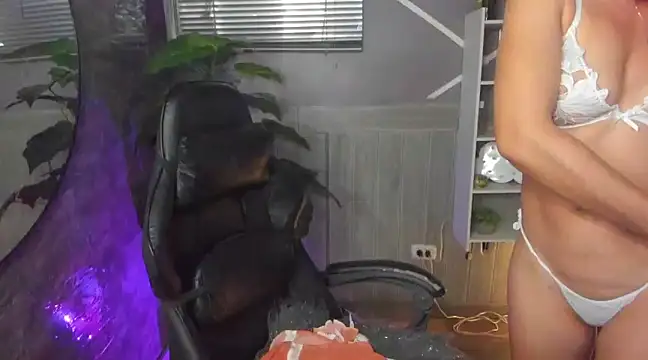 SofiaGomez420 online show from January 22, 2025, 8:07 am