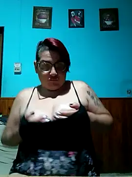 Snapshot of valkiria_08 chatting on December 8, 2024, 3:43 am valkiria 08 online show from December 8, 2024, 3:43 am