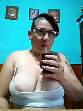 Snapshot of valkiria_08 chatting on January 4, 2025, 9:32 am valkiria 08 online show from January 4, 2025, 9:32 am
