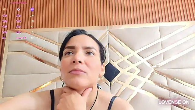 Sluttyandmature online show from January 23, 2025, 12:52 pm