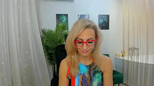 MuseOfStage online show from February 2, 2025, 10:57 am