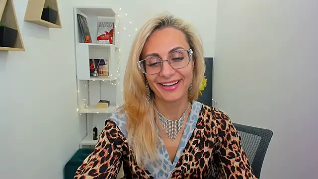 MuseOfStage online show from February 27, 2025, 2:32 pm