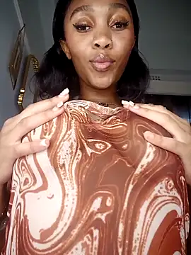 Shria107 online show from November 28, 2025, 12:19 pm