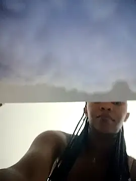 Shria107 online show from April 15, 2026, 8:31 pm