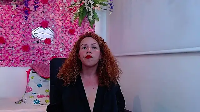 Snapshot of BLONDE_SEXYHOT chatting on January 21, 2025, 3:26 am BLONDE SEXYHOT online show from January 21, 2025, 3:26 am