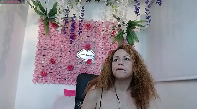 Snapshot of BLONDE_SEXYHOT chatting on February 13, 2025, 3:07 am BLONDE SEXYHOT online show from February 13, 2025, 3:07 am