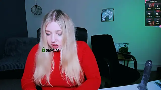 Snapshot of juli_kisss chatting on January 22, 2025, 1:42 am juli kisss online show from January 22, 2025, 1:42 am