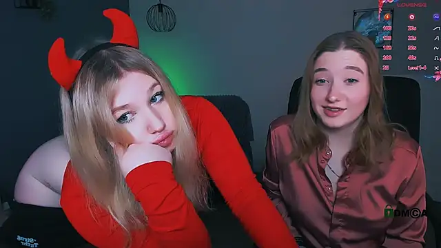 Snapshot of juli_kisss chatting on February 1, 2025, 7:44 pm juli kisss online show from February 1, 2025, 7:44 pm