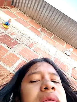 Snapshot of Little_Pau_Dirty chatting on November 5, 2025, 1:44 pm Little Pau Dirty online show from November 5, 2025, 1:44 pm