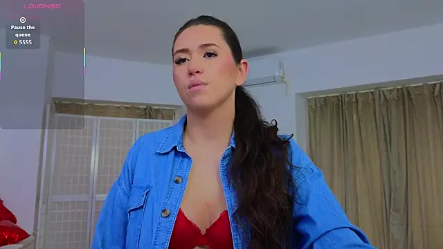 Snapshot of SweetScribe chatting on November 13, 2025, 7:07 am SweetScribe online show from November 13, 2025, 7:07 am