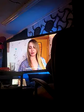 iamexist800 online show from October 29, 2025, 9:11 am