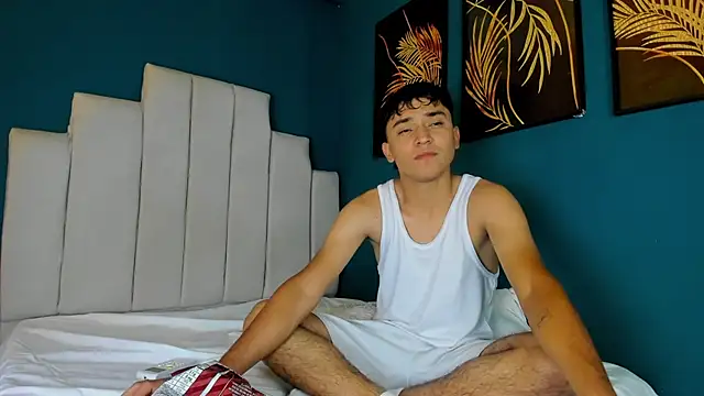 Snapshot of Austin_Cardieff chatting on February 10, 2025, 7:38 pm Austin Cardieff online show from February 10, 2025, 7:38 pm