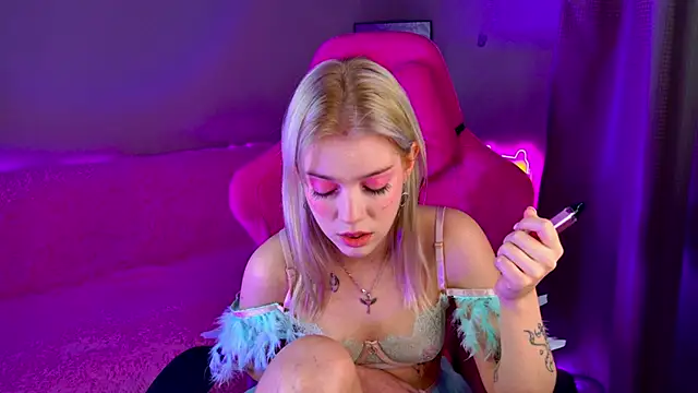 Shawty Blonde online show from February 5, 2025, 9:29 pm