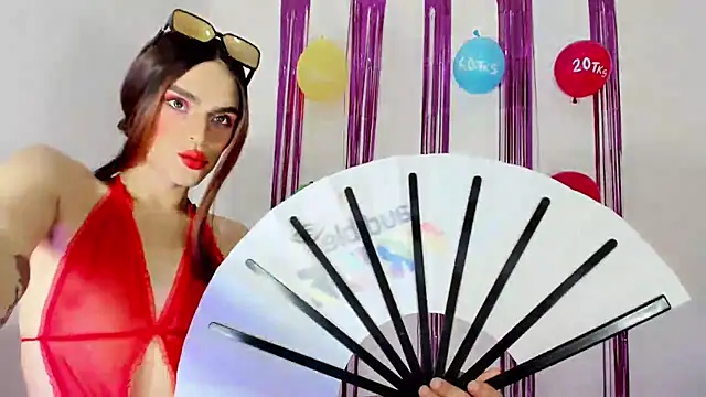 TatiGil online show from September 30, 2025, 8:36 pm