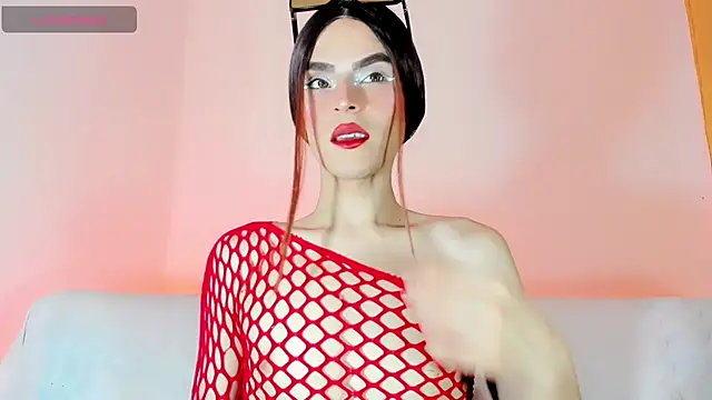 TatiGil online show from November 28, 2025, 2:25 am