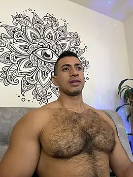 Snapshot of aaroncolombia chatting on November 7, 2025, 12:05 pm aaroncolombia online show from November 7, 2025, 12:05 pm