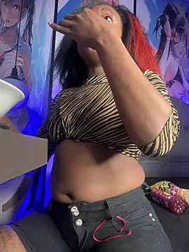 Snapshot of Thyana_LS chatting on January 22, 2025, 1:11 pm Thyana LS online show from January 22, 2025, 1:11 pm