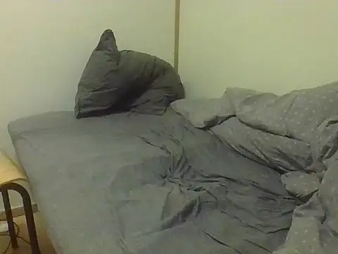 sympatyczny223 online show from February 1, 2026, 8:35 am