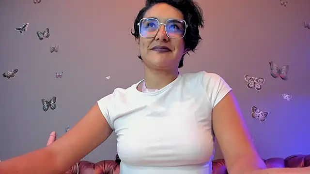 Snapshot of Kaira_mosse chatting on January 14, 2025, 11:53 am Kaira mosse online show from January 14, 2025, 11:53 am