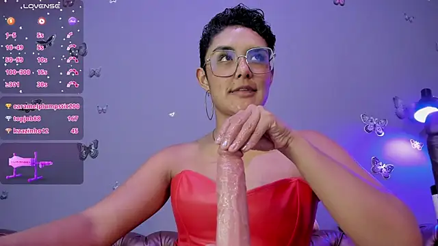 Snapshot of Kaira_mosse chatting on February 4, 2025, 6:17 pm Kaira mosse online show from February 4, 2025, 6:17 pm