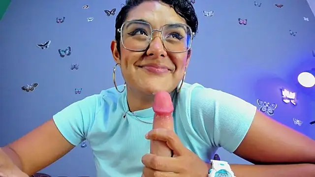 Snapshot of Kaira_mosse chatting on March 8, 2025, 4:28 pm Kaira mosse online show from March 8, 2025, 4:28 pm