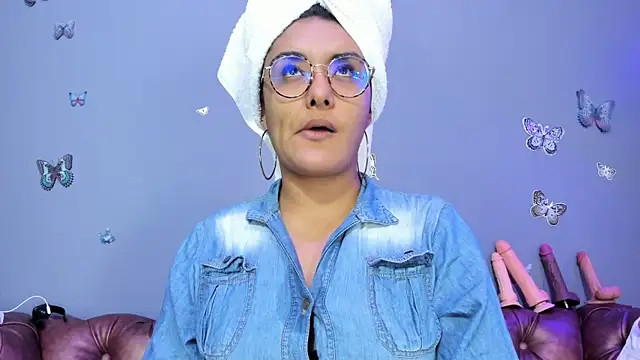 Snapshot of Kaira_mosse chatting on October 18, 2025, 11:55 am Kaira mosse online show from October 18, 2025, 11:55 am