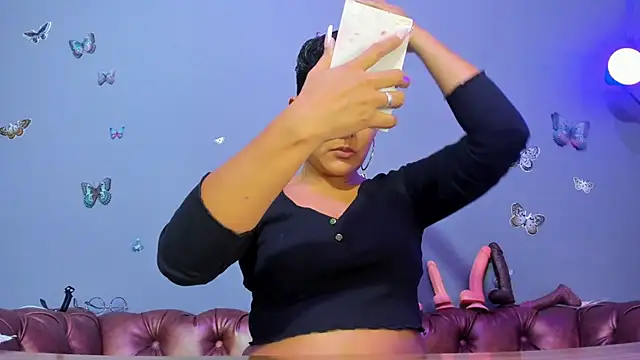 Kaira mosse online show from December 20, 2025, 11:50 am