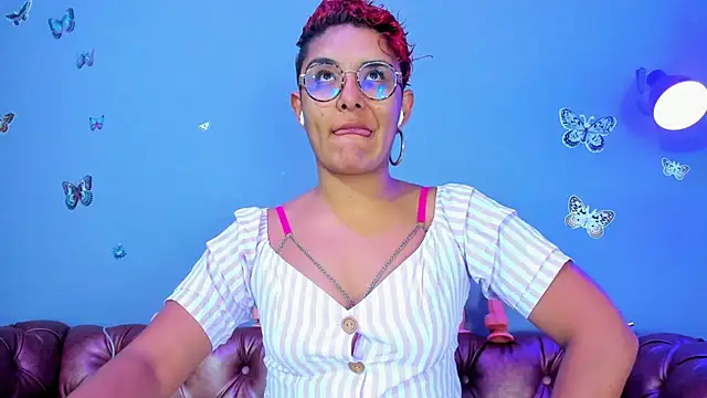 Kaira mosse online show from March 19, 2026, 12:53 pm