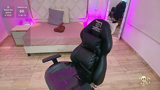 Brendda tay online show from November 2, 2025, 3:20 am