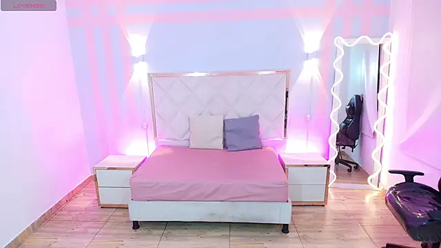 Brendda tay online show from November 30, 2025, 3:21 am