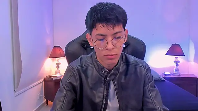 alexandersawyer online show from November 14, 2025, 12:48 pm