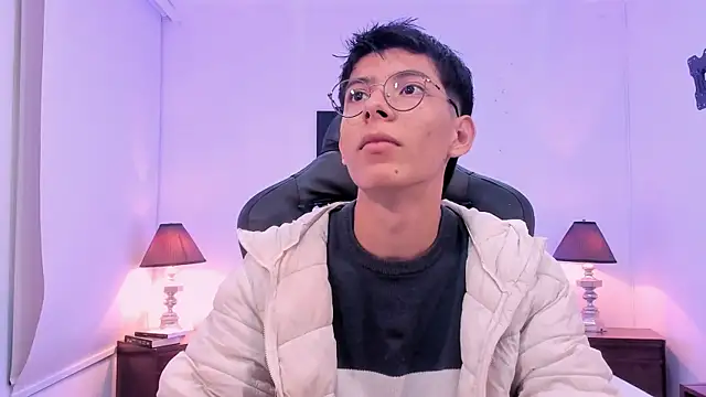 alexandersawyer online show from November 15, 2025, 12:34 pm