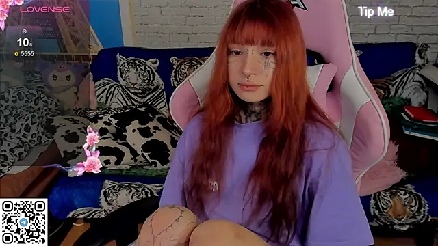 b1gBlushkk online show from October 16, 2025, 1:56 pm