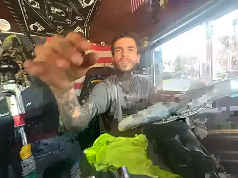 XMeF10 online show from January 13, 2026, 4:12 pm