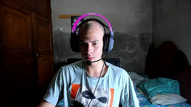 bruce kane21 online show from September 11, 2025, 6:52 pm