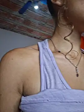 HelenHoltz online show from March 21, 2026, 2:42 pm