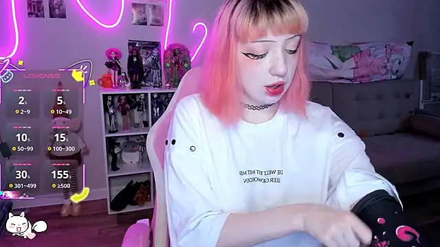 Snapshot of SweetieMollyy chatting on November 7, 2025, 10:59 am SweetieMollyy online show from November 7, 2025, 10:59 am