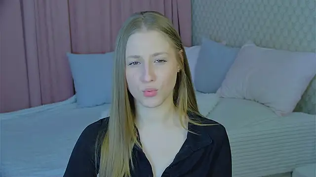 BritneyCruze online show from February 27, 2025, 8:06 am