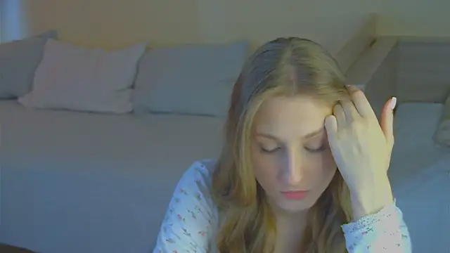 BritneyCruze online show from April 10, 2026, 10:09 am