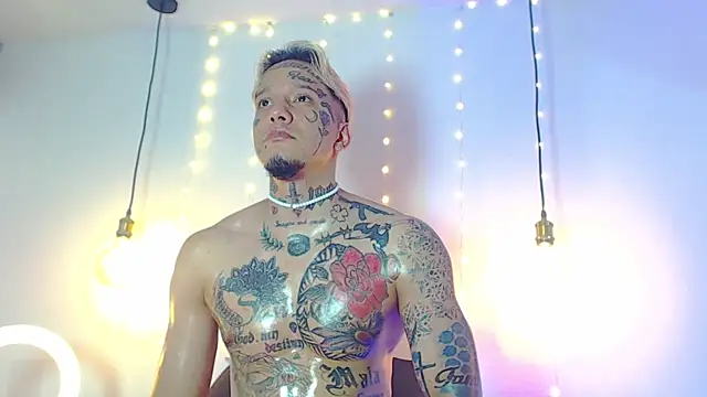 daimond hope666 online show from January 28, 2025, 10:01 pm