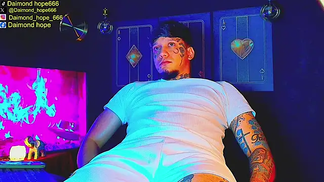 daimond hope666 online show from December 3, 2025, 9:02 pm