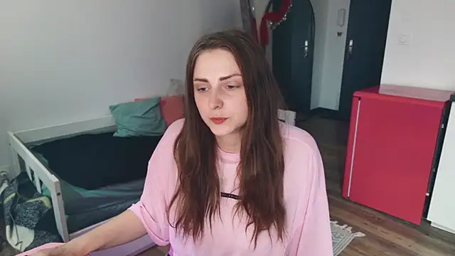 Snapshot of ce_leste__ chatting on October 28, 2025, 12:41 pm ce leste online show from October 28, 2025, 12:41 pm