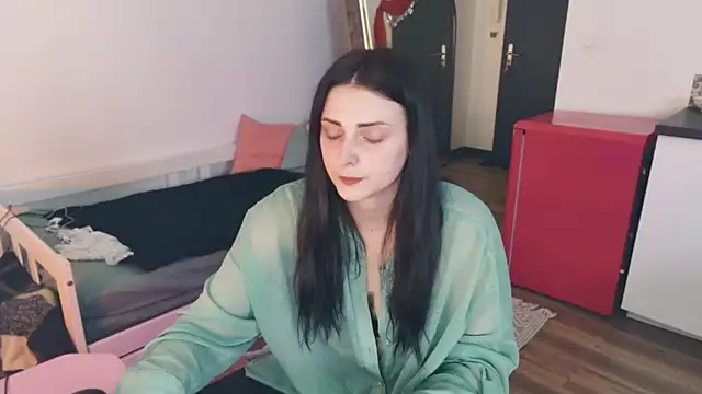 Snapshot of ce_leste__ chatting on November 1, 2025, 12:29 pm ce leste online show from November 1, 2025, 12:29 pm