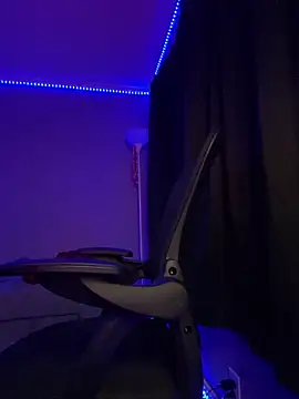 plutomf online show from September 24, 2025, 7:28 pm