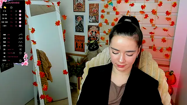 Snapshot of Bella_XO chatting on October 25, 2025, 6:43 am Bella XO online show from October 25, 2025, 6:43 am