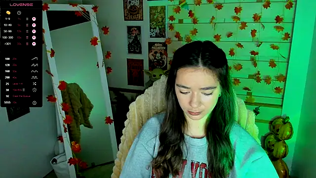 Snapshot of Bella_XO chatting on November 1, 2025, 7:21 am Bella XO online show from November 1, 2025, 7:21 am